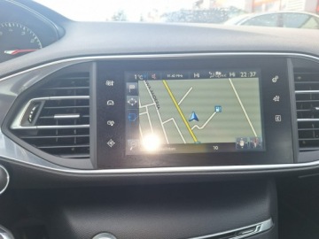 Peugeot 308 II Hatchback 5d 1.2 PureTech 130KM 2016 Peugeot 308 stan idealny, zdjęcie 11