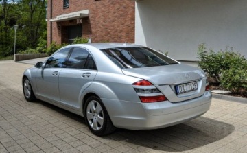 Mercedes Klasa S W221 Limuzyna 5.5 V8 (500) 388KM 2006 Mercedes-Benz Klasa S 5,5V8 (388KM) 5.5 Benzyna 388KM, zdjęcie 2