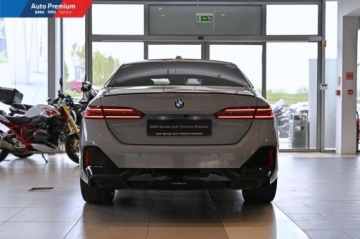BMW Seria 5 G90-91 2023 BMW Seria 5 520d xDriveRepair InclusiveAdaptacyjne Reflektory LEDM Pakiet, zdjęcie 15