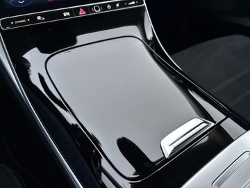 Mercedes Klasa C W206 Limuzyna 1.5 180 170KM 2024 Mercedes-Benz C 180, zdjęcie 19