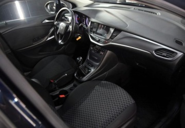 Opel Astra K Hatchback 5d 1.4 Turbo 125KM 2017 Opel Astra Polski salon _ 1.4 benzyna 125 KM _ 1.4 Benzyna 125KM, zdjęcie 5