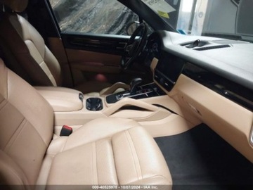 Porsche Cayenne III 2019 Porsche Cayenne 2019 PORSCHE CAYENNE 3.0 Benzyna 335KM, zdjęcie 5