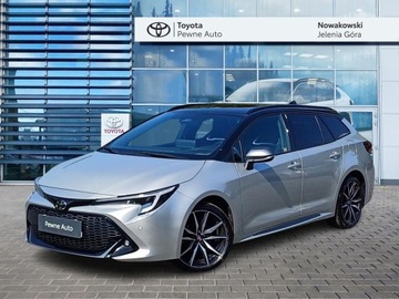 Toyota Corolla XII TS Kombi Facelifting 1.8 Hybrid 140KM 2024 Toyota Corolla 1.8 Hybrid GR Sport Dynamic Seria E