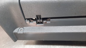 ПЕРЧАТКА ПАССАЖИРСКАЯ 1K1857290 VW GOLF V 07R