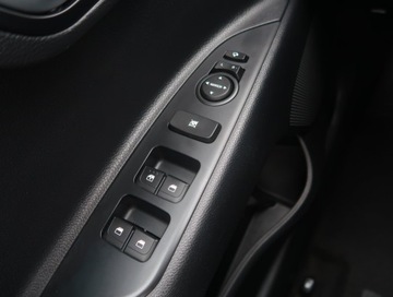 Kia Stonic Crossover 1.0 T-GDI 100KM 2019 Kia Stonic 1.0 T-GDI, Navi, Klima, Klimatronic, zdjęcie 14