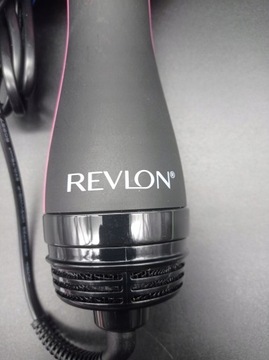Профессиональный фен и плойка Revlon.