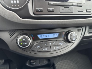Toyota Yaris III Hatchback 5d Facelifting 2017 1.5 Hybrid 100KM 2020 Toyota Yaris Hybrid 100 Active III (2011-2019) Toy, zdjęcie 16