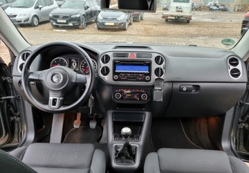 Volkswagen Tiguan I SUV 2.0 TDI CR DPF BlueMotion 140KM 2011 Volkswagen Tiguan 2,0 TDI CR 140KM 6-Biegow Klima 2.0 Diesel 140KM, zdjęcie 25