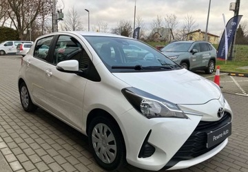 Toyota Yaris III Hatchback 5d Facelifting 2017 1.5 Dual VVT-iE 111KM 2019 Toyota Yaris Toyota Yaris 1.5 Active 1.5 Benzyna 111KM, zdjęcie 7
