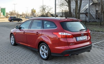 Ford Focus III Kombi 1.6 EcoBoost 150KM 2011 Ford Focus 1,6T (150KM) 178 tys. km 1.6 Benzyna 150KM, zdjęcie 2