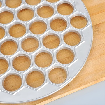 ФОРМОВКА ДЛЯ ПЕЛЬЦЕВ ДЛЯ РАВИОЛИ СТАЛЬНАЯ ФОРМА 37 ШТ.