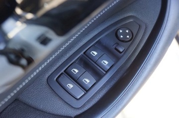 BMW X1 F48 Crossover Facelifting 2.0 20d 190KM 2020 BMW X1 2.0 Diesel 190 KM, 4x4, Navi, Full LED, Polskora, HeadUp, GWARANCJA, zdjęcie 25