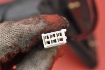 ZRCÁTKO LEVÉ ČERNÉ 010399 EU DAIHATSU YRV 02-06 3 PIN