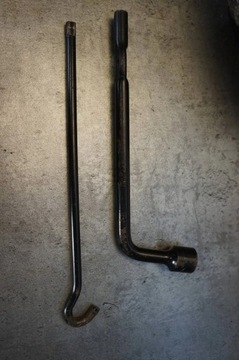 ПОДЪЕМНИК ЛЕВОГО КЛЮЧА ПОДЪЕМНИК ЗАПАСНОГО КОЛЕСА ВСТАВКА SSANGYONG TIVOLI