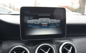 Mercedes Klasa A W176 Hatchback 5d Facelifting 180 122KM 2017 Mercedes-Benz Klasa A 1.6B 2017r Navi PDC Grzane Fotele Sprowadzony Oplaco, zdjęcie 22