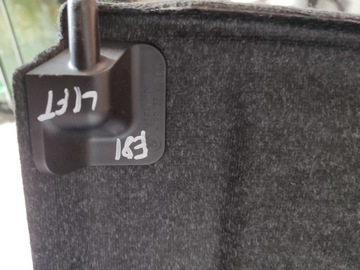 BMW E87 E81 POLIČKA KUFRU