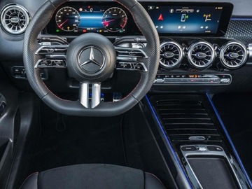 Mercedes GLB SUV Facelifting 2.0 220 190KM 2025 MERCEDES-BENZ GLB 220 4-Matic AMG Line 2.0 (190KM) 2025, zdjęcie 6
