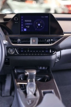 Lexus UX 2023 Lexus UX 200 GPF Pure 2WD 2.0 Benzyna 171KM, zdjęcie 37