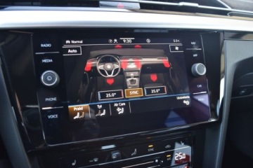 Volkswagen Arteon Fastback Facelifting 2.0 TSI 280KM 2021 Volkswagen Arteon SalonPL 280KM 4x4 DSG Pakiety podgrz.FoteleKier Kamera, zdjęcie 23