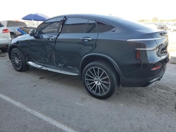 Mercedes GLC C254/X254 2022 Mercedes-Benz GLC 2022 Mercedes-Benz GLC GLC 300 4MATIC Coupe 2.0 Benzyna, zdjęcie 3