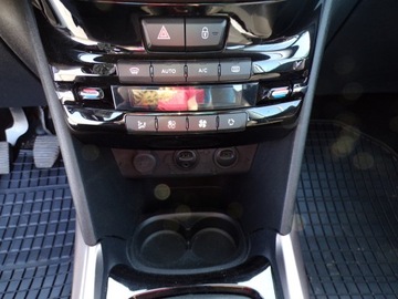 Peugeot 2008 I SUV 1.6 VTi 120KM 2013 PEUGEOT 2008 1.6 BENZ 120 KM ZAREJESTROWANY AUTO Z NIEMIEC, zdjęcie 15