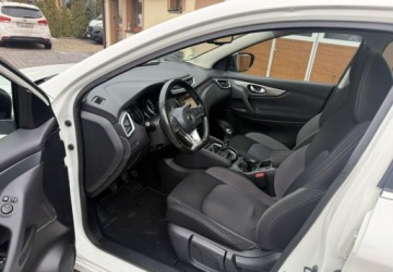 Nissan Qashqai II Crossover Facelifting 1.6 DiG-T 163KM 2018 Nissan Qashqai 1,6 DIG-T 163KM Klima Navi Kamera 360 Panorama 1.6 Benzyna, zdjęcie 20