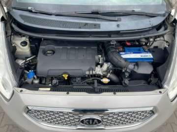 Kia Venga Mikrovan 1.4 CRDi WGT 90KM 2010 Kia Venga Klimatronik Skórana kiwrownica Tempomat, zdjęcie 12