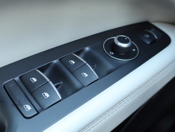 Alfa Romeo Stelvio SUV 2.0 Turbo 280KM 2019 Alfa Romeo Stelvio 2.0 Turbo Q4, Salon Polska, zdjęcie 13