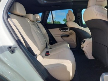 Mercedes GLC C254/X254 2024 Mercedes-Benz GLC 300 4matic 2024 2.0 Benzyna 255KM, zdjęcie 10