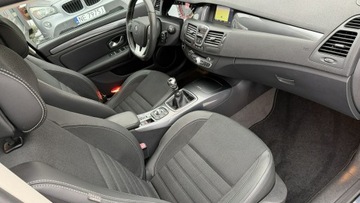 Renault Laguna III Grandtour 2.0 16v 140KM 2009 Renault Laguna 2.0 Benzyna Zarejestrowany, zdjęcie 19