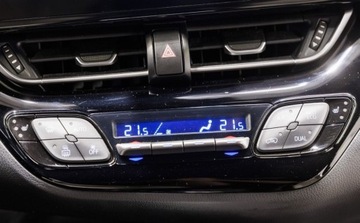 Toyota C-HR I Crossover Facelifting 2.0 Hybrid Dynamic Force 184KM 2020 Toyota C-HR 2.0 Hybrid Selection 2.0 Hybryda 184KM, zdjęcie 26