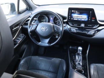 Toyota C-HR I Crossover 1.8 Hybrid 122KM 2018 Toyota C-HR 1.8 Hybrid, Salon Polska, Serwis ASO, zdjęcie 6