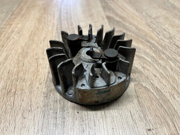 STIHL FS 36 МАГНИТНОЕ КОЛЕСО