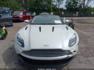 Aston Martin DB11 2017 Aston Martin DB11 Launch Edition 2017 5.2 Benzyna 600KM, zdjęcie 7