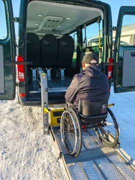 Volkswagen Crafter I 2020 Volkswagen Crafter do przewozu osób na wózku winda pfron smart floor, zdjęcie 2