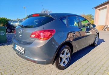 Opel Astra J GTC 1.4 100KM 2014 Opel Astra J 1.4 Sprowadzona, zdjęcie 3
