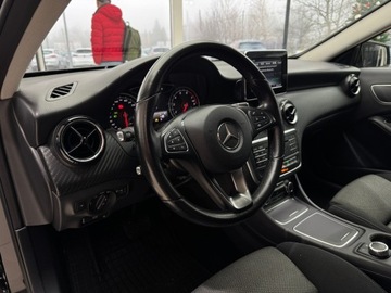 Mercedes GLA I Off-Roader Facelifting 1.6 180 122KM 2019 Mercedes-Benz GLA 180 180 7G-DCT / CarPlay/Android, zdjęcie 6