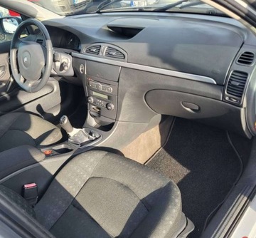 Renault Laguna II Hatchback 1.6 i 16V 107KM 2005 Renault Laguna Renault Laguna 1,6 16V super stan, klima sprawna przebieg 9, zdjęcie 4