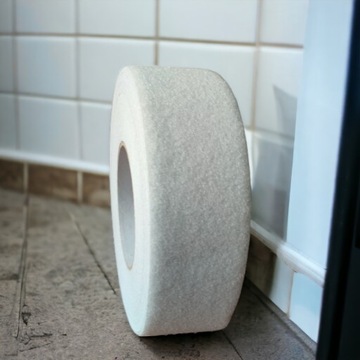 ЛЕНТА ПРОТИВСКОЛЬЗЯЩАЯ 12 метров, БЕСЦВЕТНАЯ, прозрачная, предупреждающая