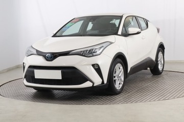 Toyota C-HR I Crossover Facelifting 1.8 Hybrid 122KM 2022 Toyota C-HR 1.8 Hybrid, Serwis ASO, Automat, zdjęcie 1