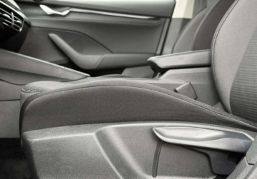 Skoda Octavia IV Liftback 1.5 TSI e-Tec Mild Hybrid 150KM 2021 Skoda Octavia Reflektory LED Kamera Keyless Lane Assist Salon PL FVAT, zdjęcie 23