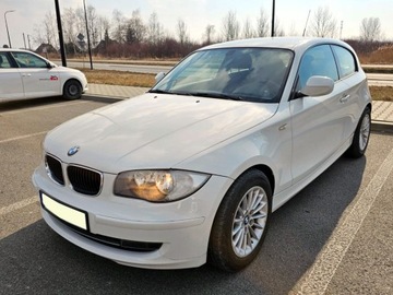 BMW Seria 1 E81/E87 2009 BMW Seria 1 E87 - 2.0 - 116d - 116KM - CLIMATRONIC - MAŁY PRZEBIEG -IDEALNA, zdjęcie 3