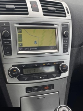 Toyota Avensis III Sedan Facelifting 2015 1.6 Valvematic 132KM 2015 Toyota Avensis 1.6 Premium 132KM 2015r, zdjęcie 35