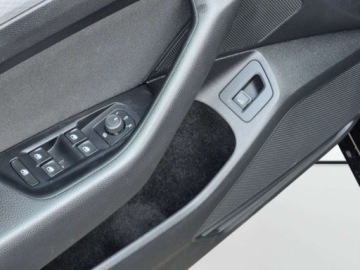 Volkswagen Passat B8 Variant Facelifting 2.0 TDI SCR 150KM 2022 Volkswagen Passat Variant FULL LEDDSG Masaze Virtual HAK Faktura VAT, zdjęcie 9