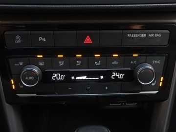 Volkswagen T-Cross SUV 1.0 TSI 115KM 2019 VW T-Cross 1.0 TSI, Salon Polska, Serwis ASO, zdjęcie 15