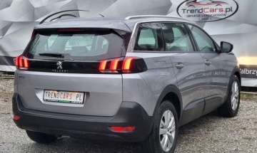Peugeot 5008 II Crossover 1.2 PureTech 130KM 2019 Peugeot 5008 130 KM Nowy rozrzad bezwypadkowy serwisowany 7 miejsc oplacony, zdjęcie 6