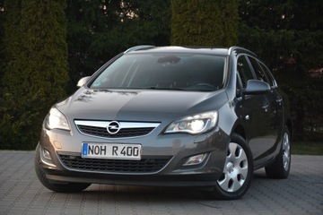 Opel Astra J Sports Tourer 1.4 Turbo ECOTEC 140KM 2011