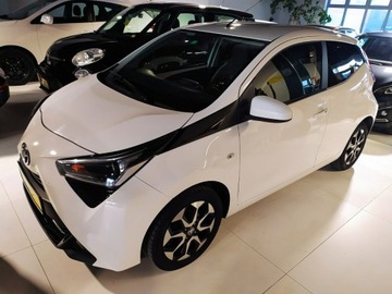 Toyota Aygo II Hatchback 3d Facelifting 1.0 VVT-i 72KM 2021 Toyota Aygo 1.0 72KM TREND, Niski przebieg