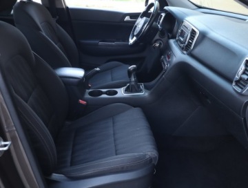 Kia Sportage III SUV Facelifting 1.7 CRDi 115KM 2016 Kia Sportage 1.7 CRDi, Salon Polska, zdjęcie 8
