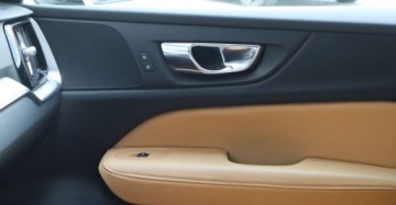 Volvo V60 II  Kombi 2.0 D4 190KM 2019 Volvo V60 B4 Diesel R-DESIGN 19714KM Salon PL I Wlasciciel Gwarancja FV23, zdjęcie 14